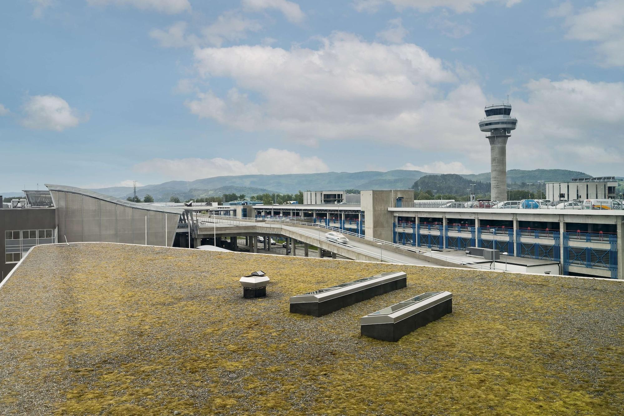 Hotel Radisson Blu Hotel, Trondheim Airport 4*